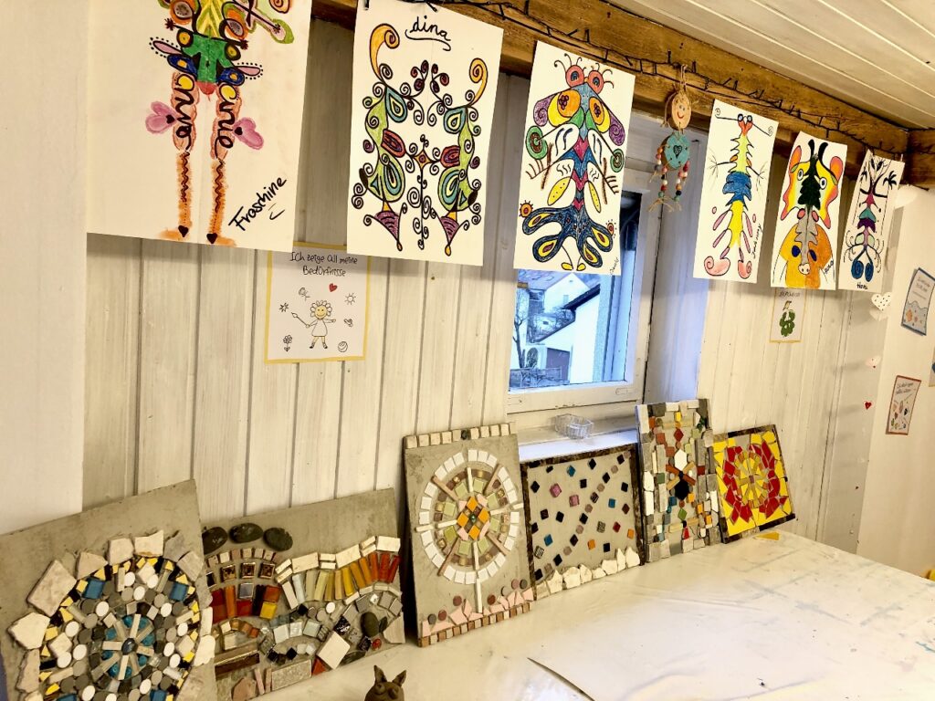 Mosaike aus einem Erwachsenen-Malkurs